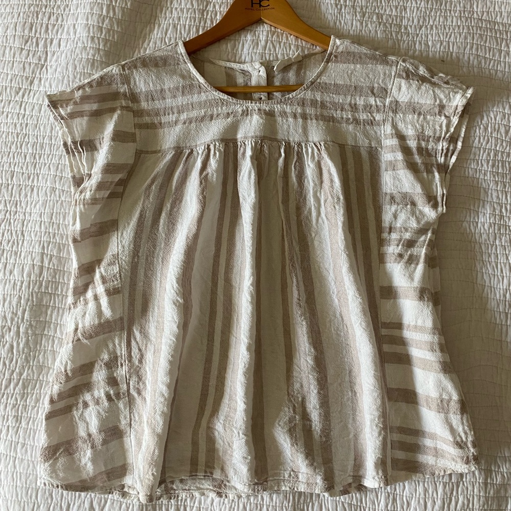 Neutral Linen cotton blend top